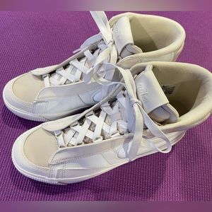 Nike Blazer Mid Victory Women’s Size 7.5